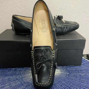 TOD'S WOMENS' FLATS